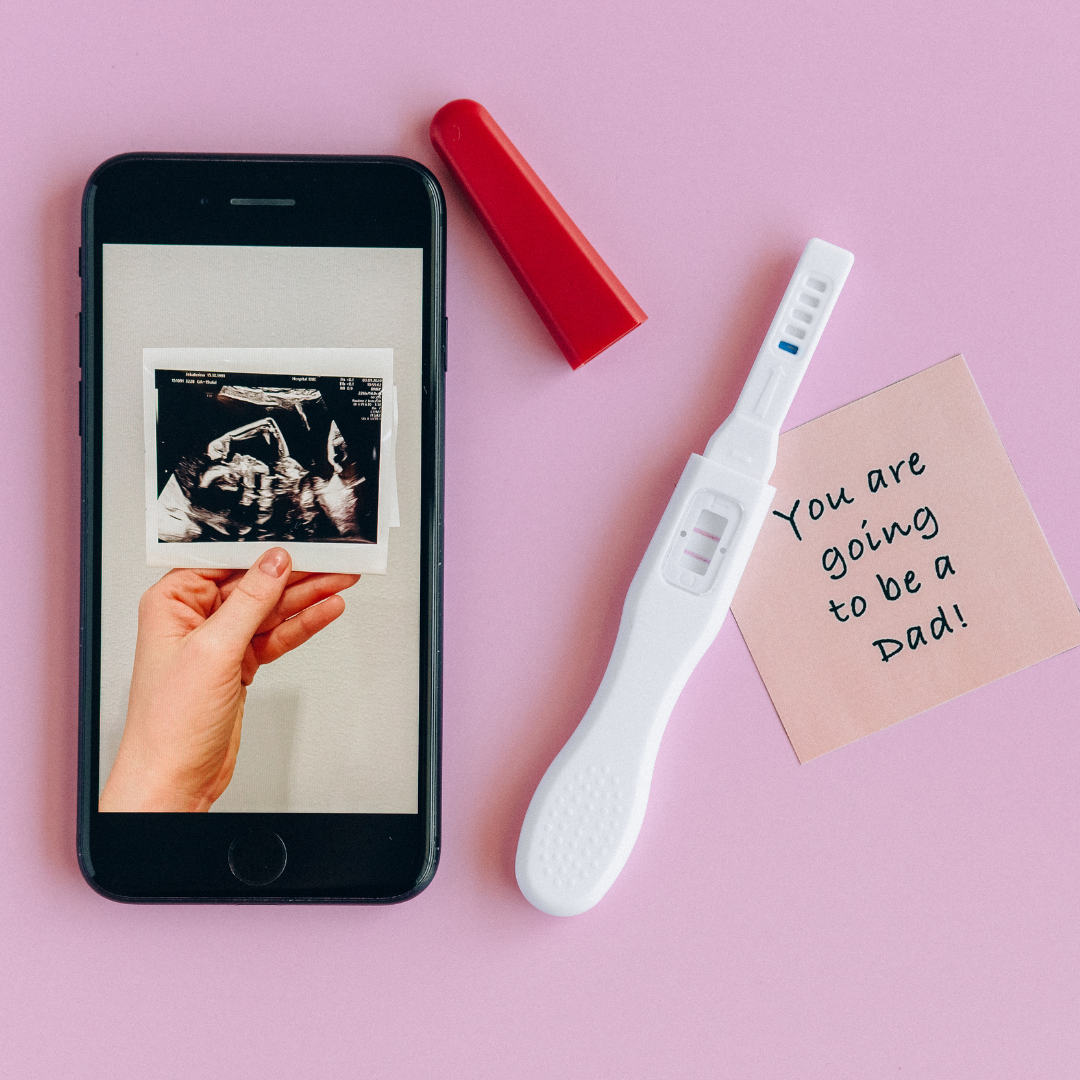 El mejor momento del día para realizar el test de embarazo es con la primera orina de la mañana